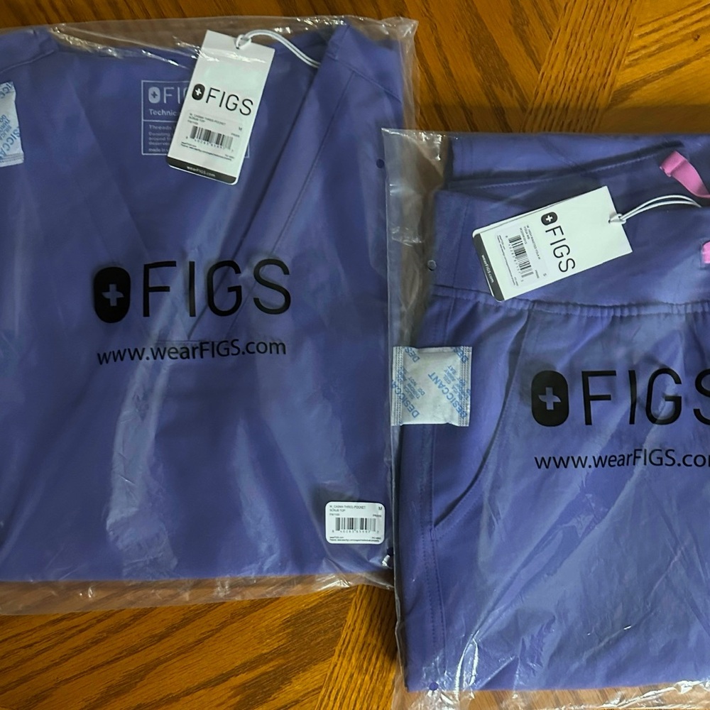 FIGS Casma/Yola Scrub Set – Amethyst – M Top / S Pants – NWT